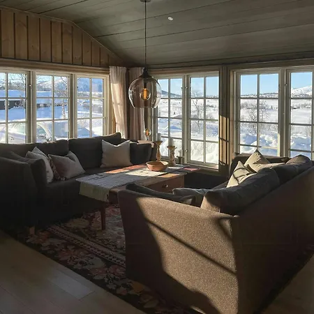 Secluded Mountain In With View Semesterbostad