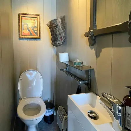 Semesterbostad Secluded Mountain In With View