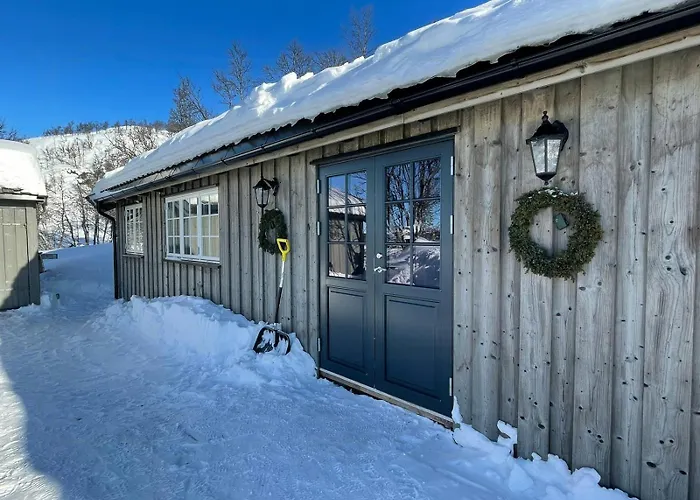 Secluded Mountain In With View Feriehus