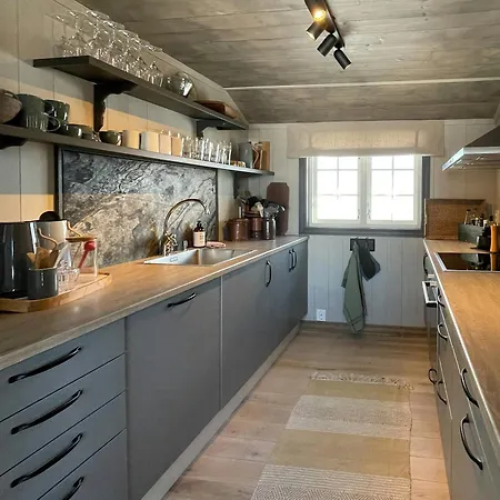 Secluded Mountain In With View *